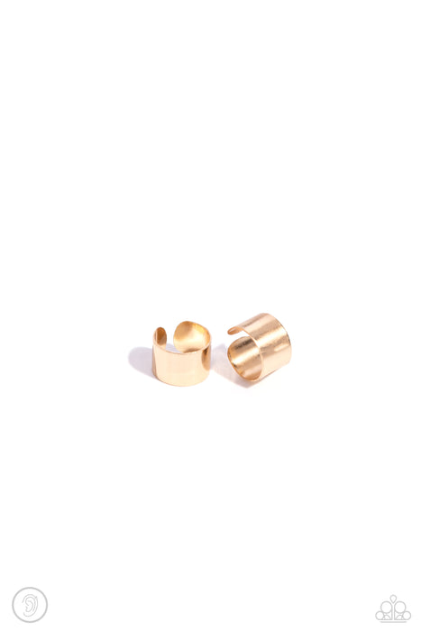 Seize the Chicness - Gold Ear Cuff